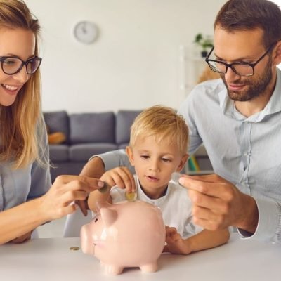 Educação financeira: como ensinar crianças a lidar com dinheiro desde cedo